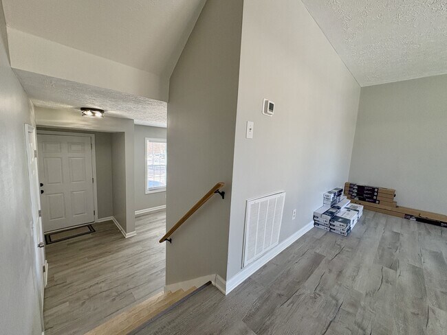 Building Photo - 1410 Ashbourne Dr