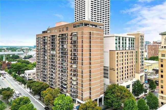 Building Photo - 620 Peachtree St NE