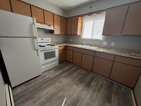 Building Photo - 3935 W Sylvania Ave