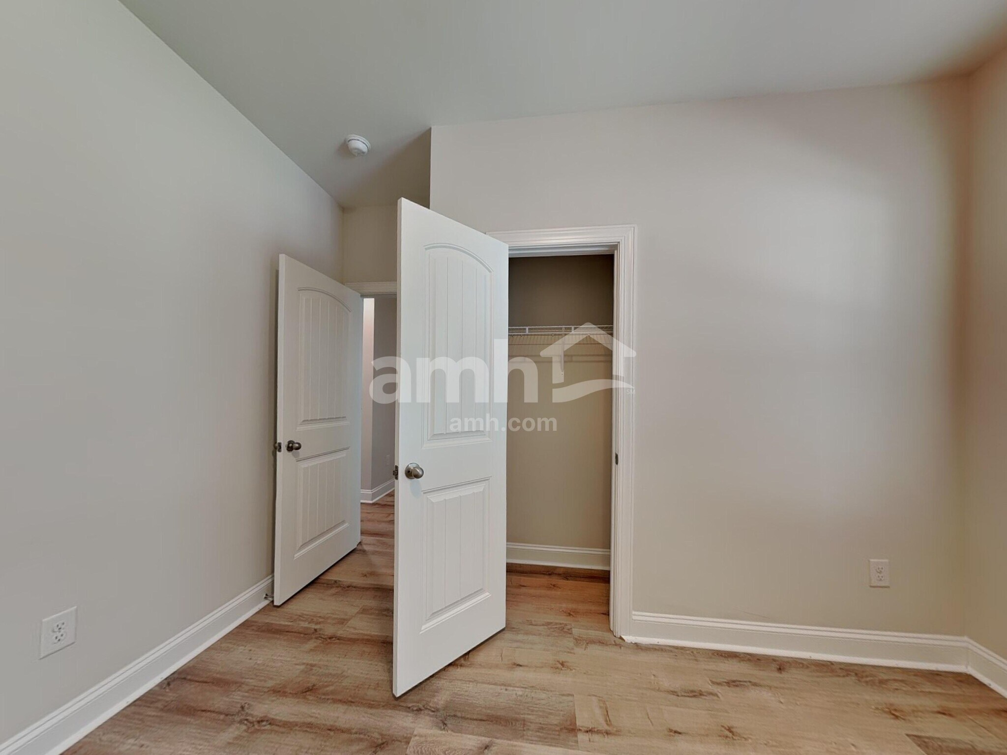 Building Photo - 104 White Ash Ln