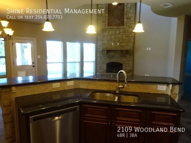 Building Photo - 2109 Woodland Bend Rd