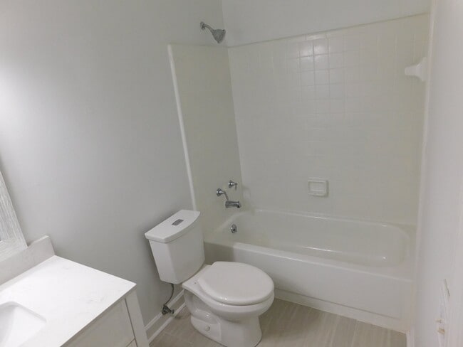Building Photo - 3bd 2ba home in Mt. Pleasant