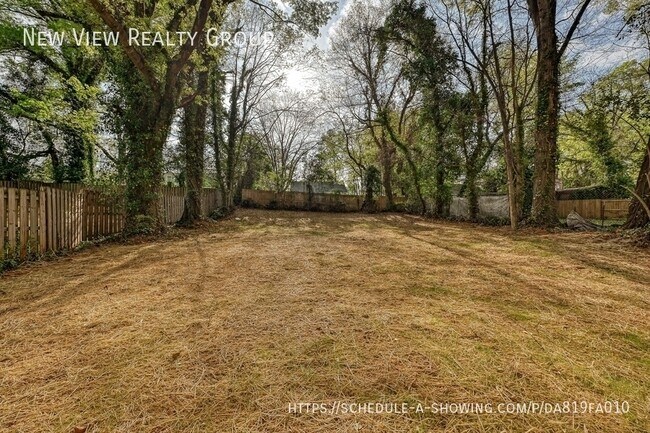 Building Photo - 3108 Rush Ave