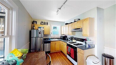 Building Photo - 9/1 No Fee! Renovated Philly style 3BR near Porter & Davis!
