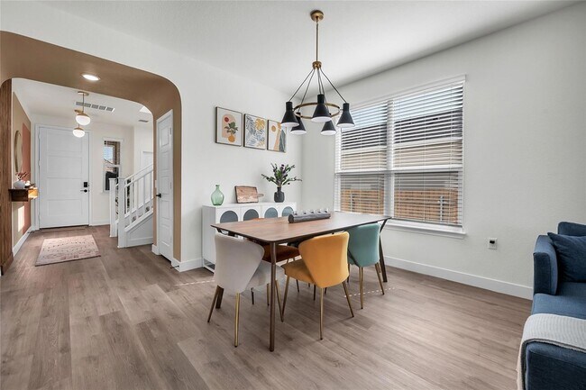 Building Photo - 12520 Anthology St