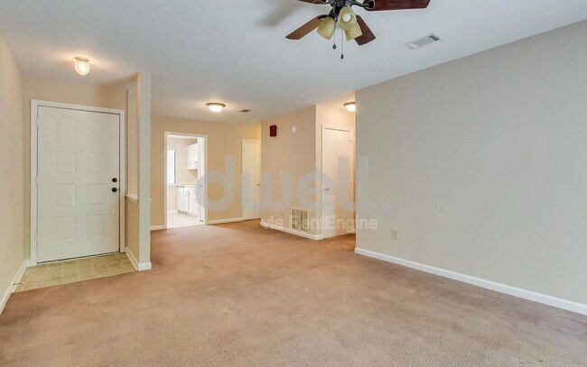 Building Photo - 3510 Woodlake Rd