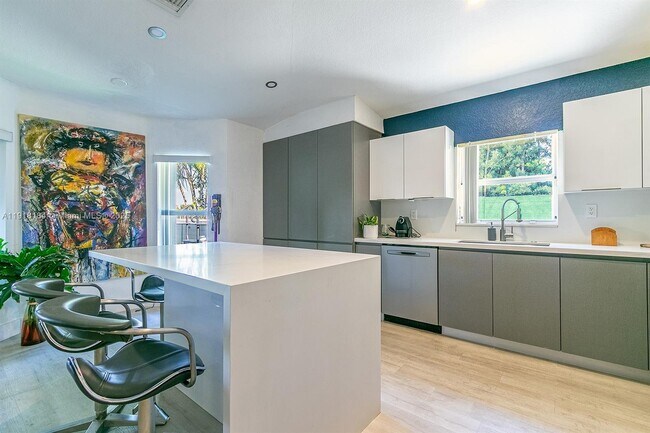 Building Photo - 12101 SW 135th Terrace