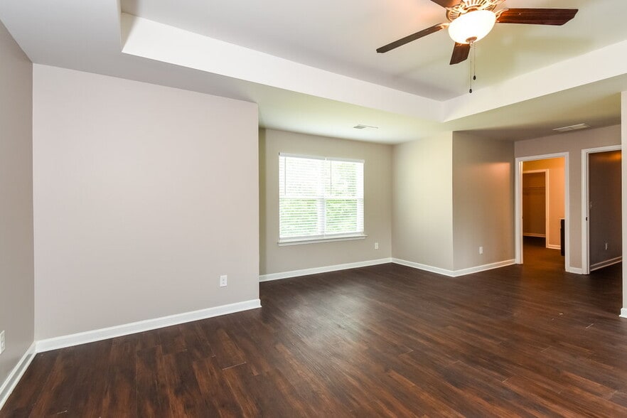 Building Photo - 4025 Tarnwood Pl