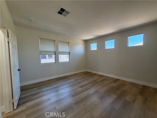 Building Photo - 18 Mineral King