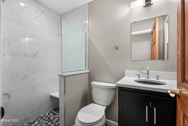 Building Photo - 167 Wood Dale Dr