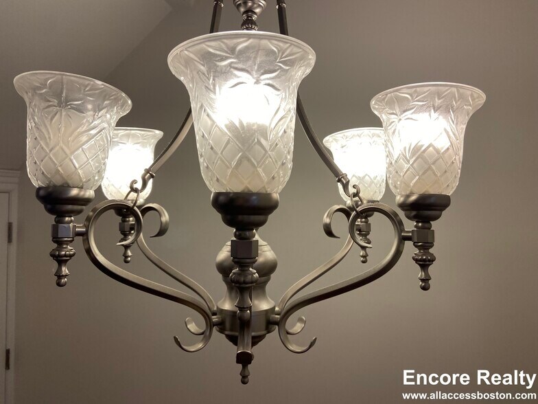 Building Photo - 34 Greenwich Pk