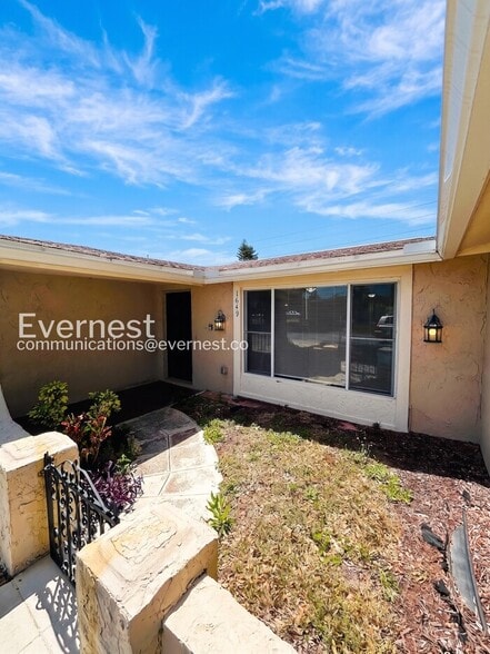 Building Photo - 1649 Dartmouth Dr