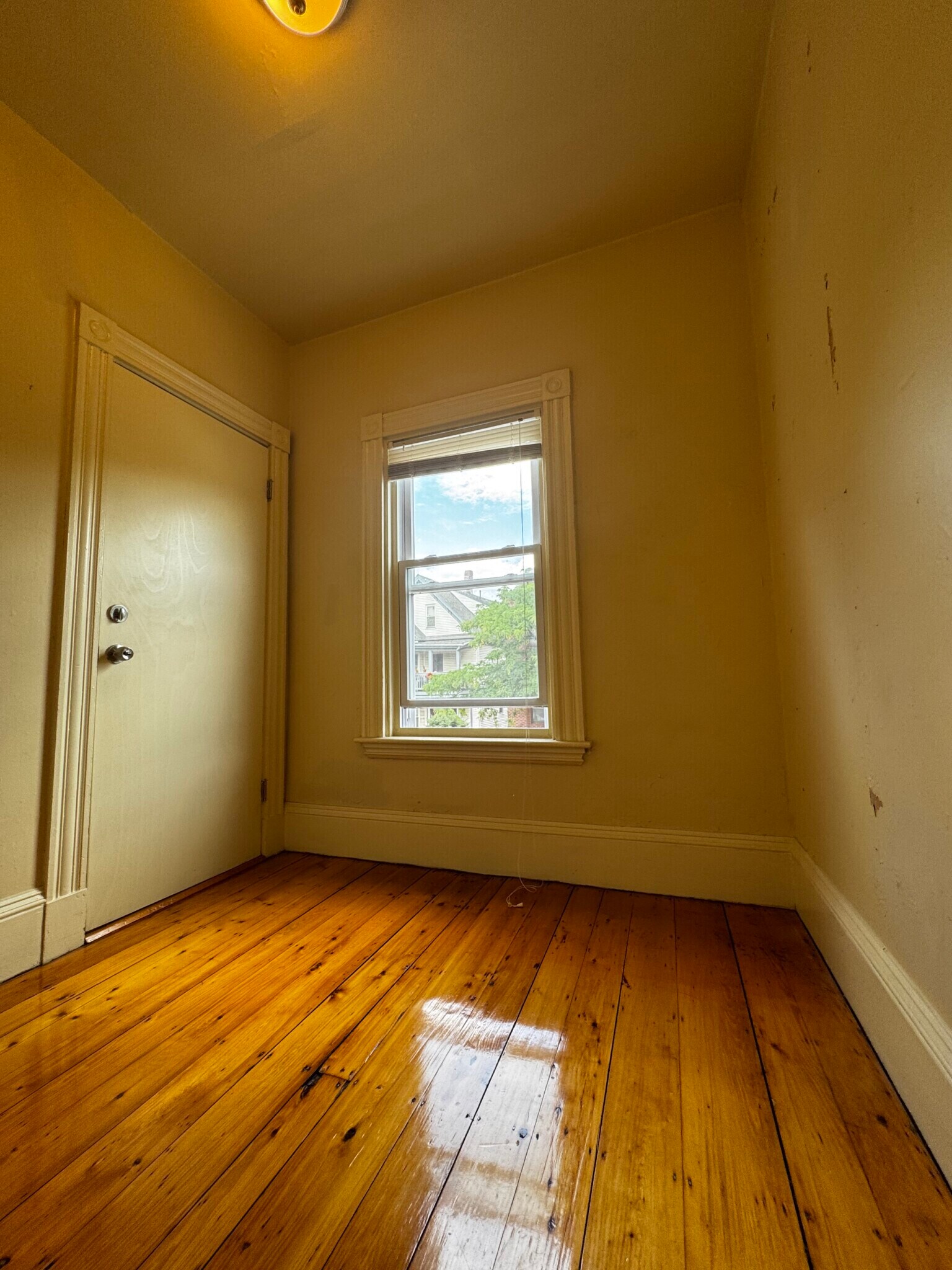 Building Photo - 374 Highland Ave