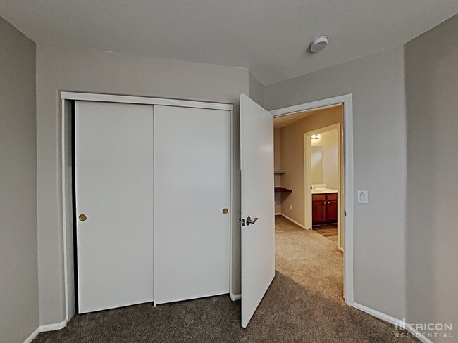 Building Photo - 29459 N Blackfoot Daisy Dr