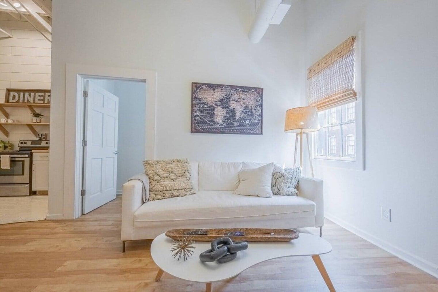 Building Photo - 269 N Hull St