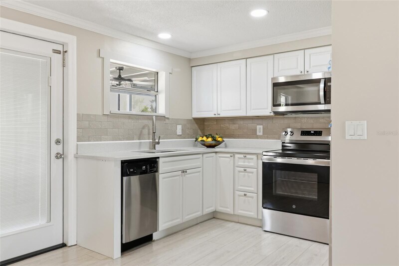 Building Photo - 3120 Mercer Rd