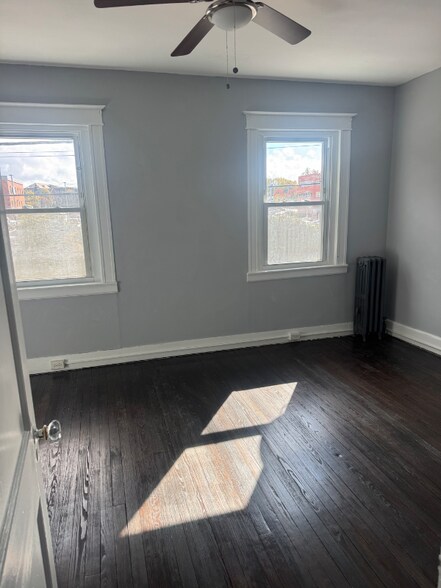 Building Photo - 3420 Wilkens Ave