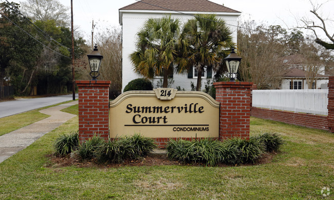 Building Photo - Summerville Court