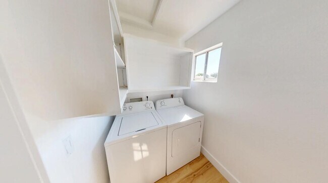 Building Photo - 4827 W Michigan Ave