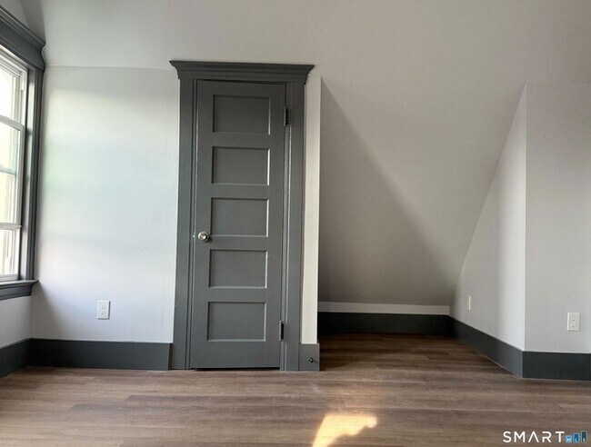 Building Photo - 134 Hubinger St