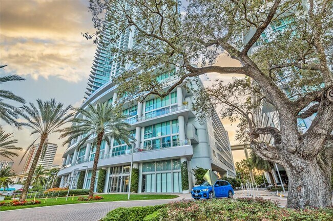 Building Photo - 92 SW 3rd St