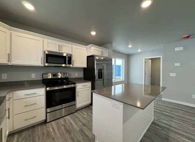 Building Photo - Welcome to Lincoln ND's newest development, Moon Ridge!