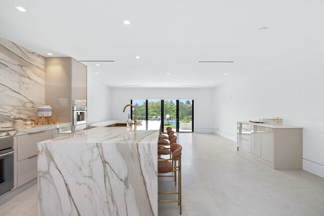 Building Photo - 3474 S Ocean Blvd