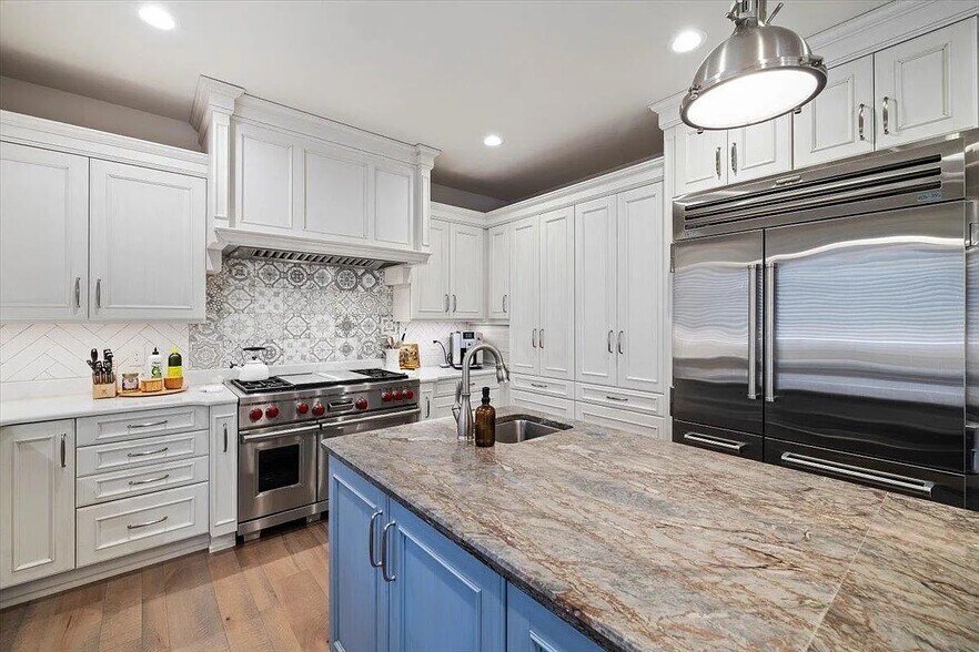 Building Photo - 840 Jefferson Cir