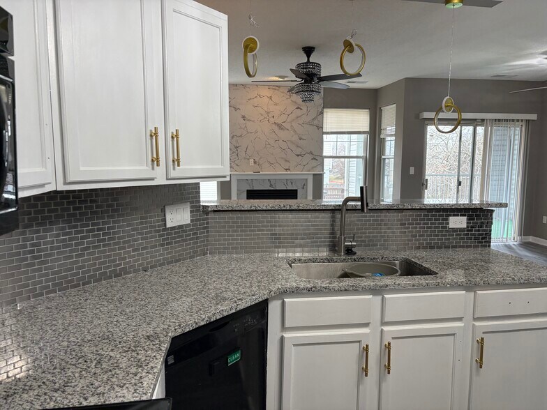 Building Photo - 7416 Hindon Cir