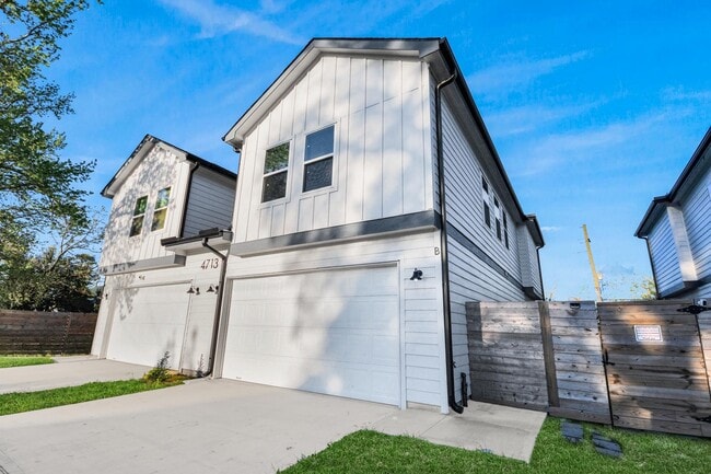 Building Photo - 4713 Talina Way