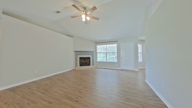 Building Photo - 5405 Josh Dr