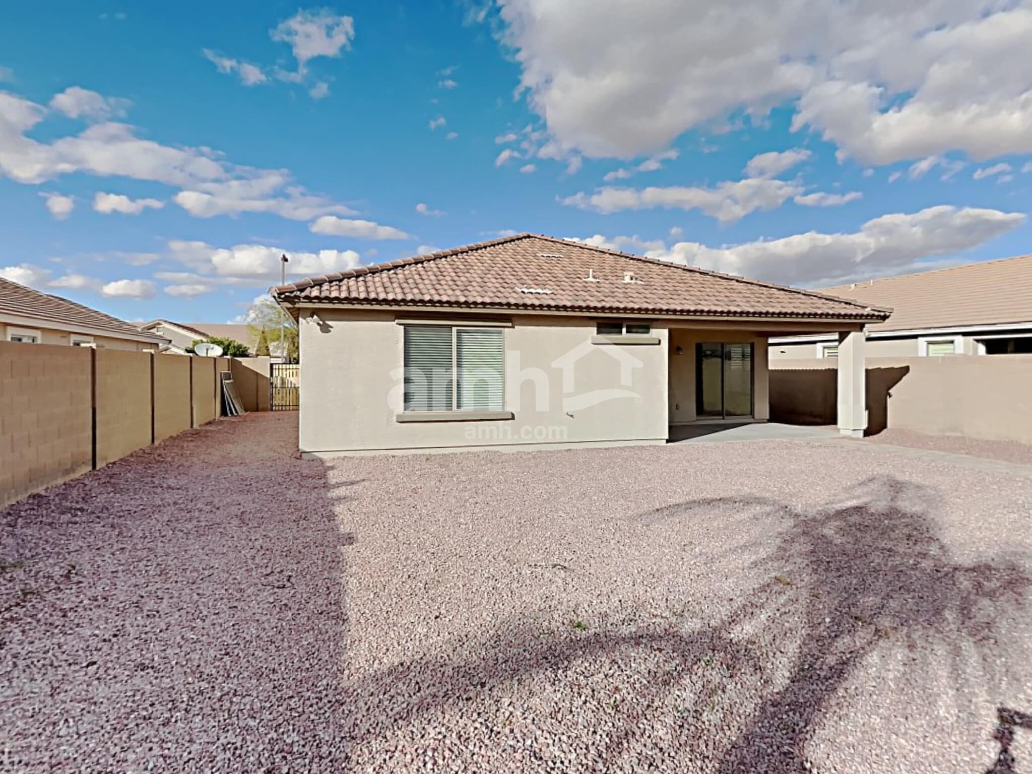 Building Photo - 2717 E Dust Devil Dr