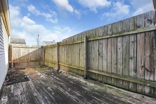 Building Photo - 1642 Park Row Dr