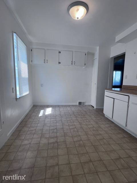 Building Photo - 2 br, 1 bath House - 24308 Schroeder Ave