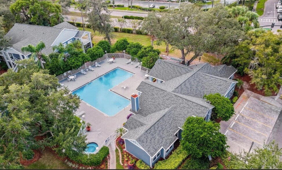 1st Clubhouse - 2612 Grassy Point Dr