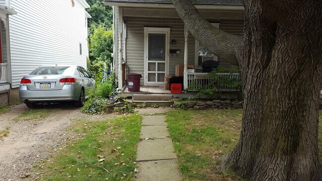 Building Photo - 86 W Union St