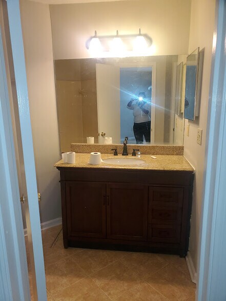 Building Photo - 509 Glenleaf Dr