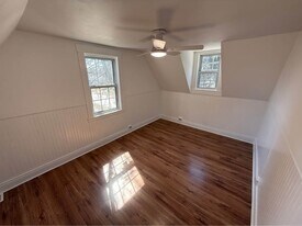 Building Photo - 439 Essex St