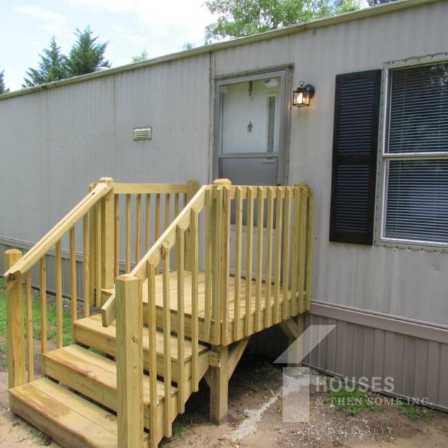 Building Photo - 1395 New Cut Rd