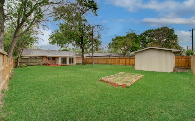 Building Photo - 6030 Willowbend Blvd