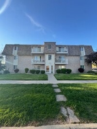 Building Photo - 2614 E Goodrich Ave