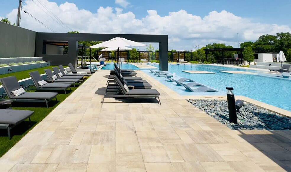 Building Photo - 12208 Tech Ridge Blvd