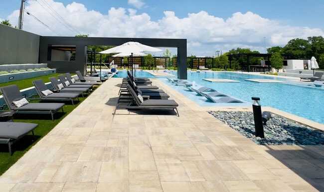 Building Photo - 12208 Tech Ridge Blvd