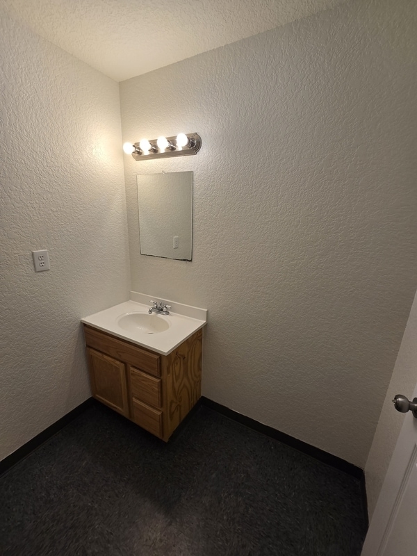 Building Photo - 126 Alton Ave