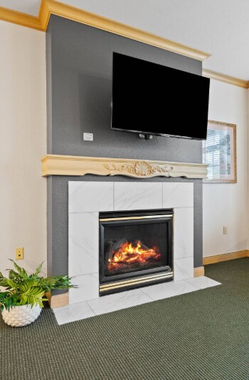 Building Photo - 418 Beachfront Dr
