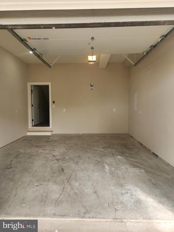 Building Photo - 3221 Mercer St
