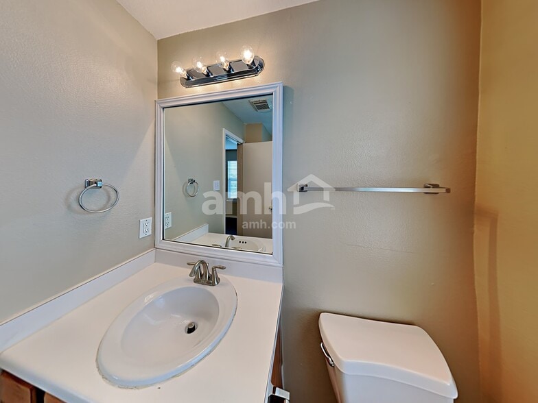 Building Photo - 20534 Patriot Park Ln