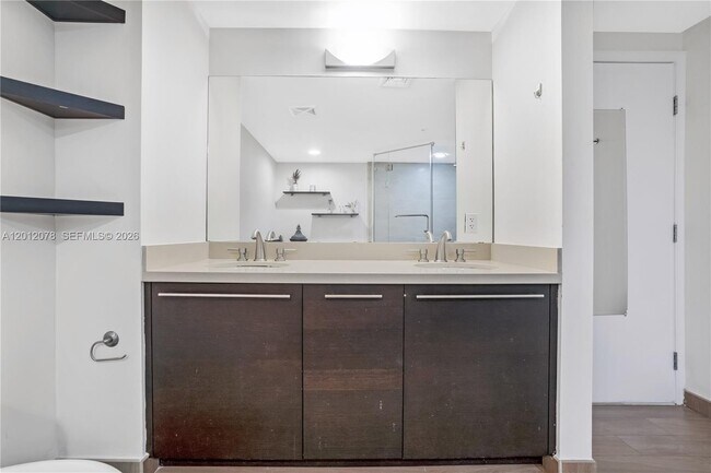 Building Photo - 7928 East Dr