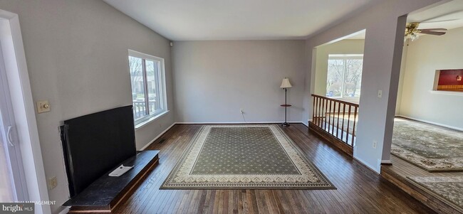 Building Photo - 5677 Phelps Luck Dr