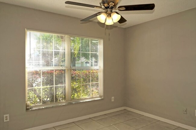 Building Photo - Single Family Home in Southeast Orlando